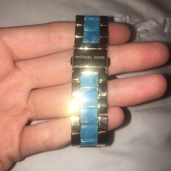 Michael Kors Watch - Picture 3 of 8